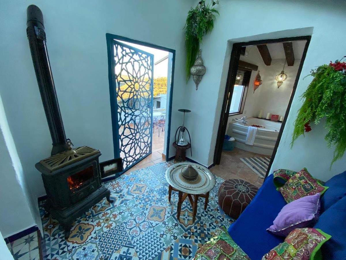 El Escondite De Martina, Aticos Romanticos Setenil De Las Bodegas Bagian luar foto