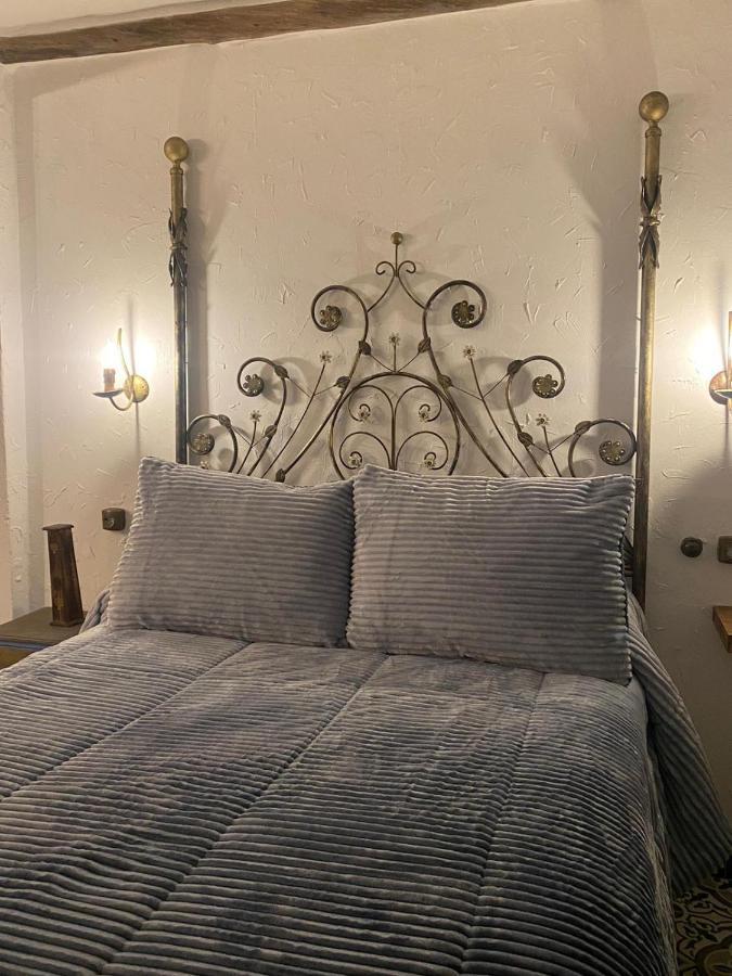 El Escondite De Martina, Aticos Romanticos Setenil De Las Bodegas Bagian luar foto